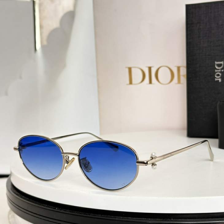 Picture of Dior Sunglasses _SKUfw77619936fw